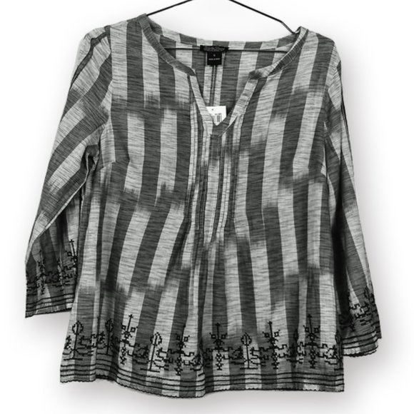 Lucky Brand Tops - Lucky Brand Embroidered Boho Small Top